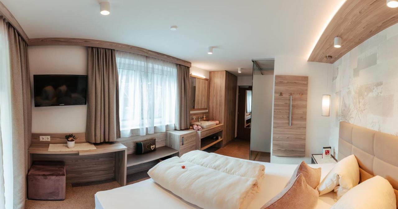 Hotel St-Leonhard Sankt Leonhard im Pitztal Buitenkant foto