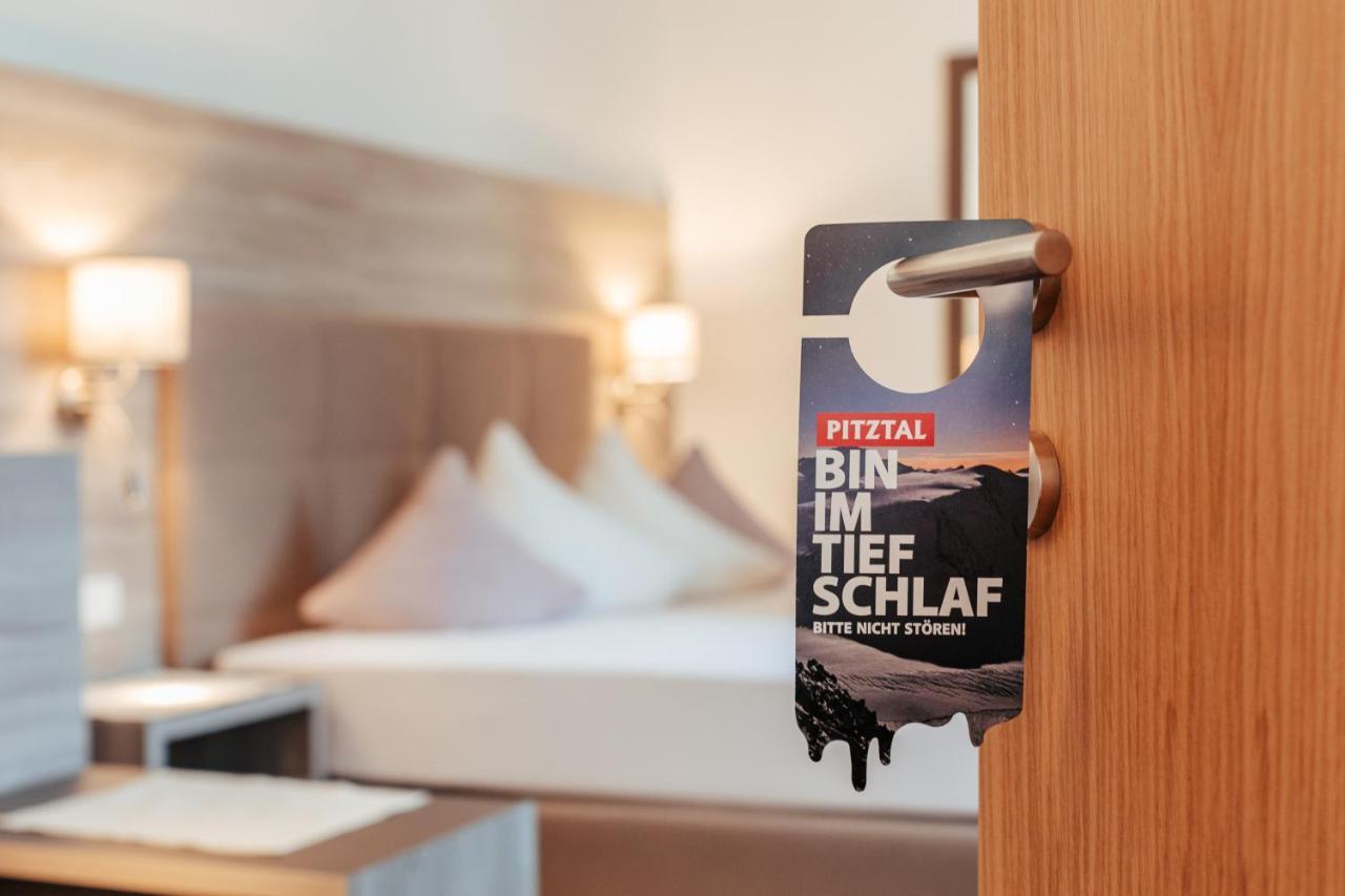 Hotel St-Leonhard Sankt Leonhard im Pitztal Buitenkant foto